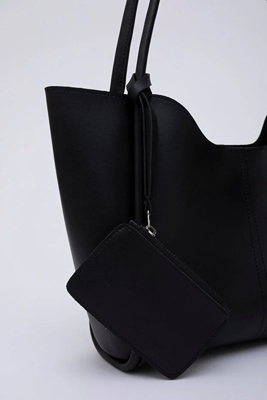 Black SHK108 snap closure faux leather women hand and shoulder bag wit